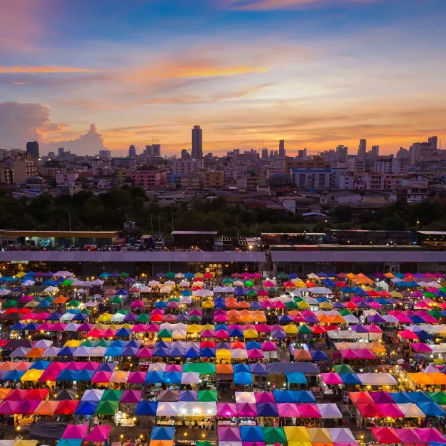 ตลาด กางเกงใน ขายส่ง กางเกงในราคาถูก ตลาดนัดก็ขายดี มีแหล่งให้ขายเยอะ